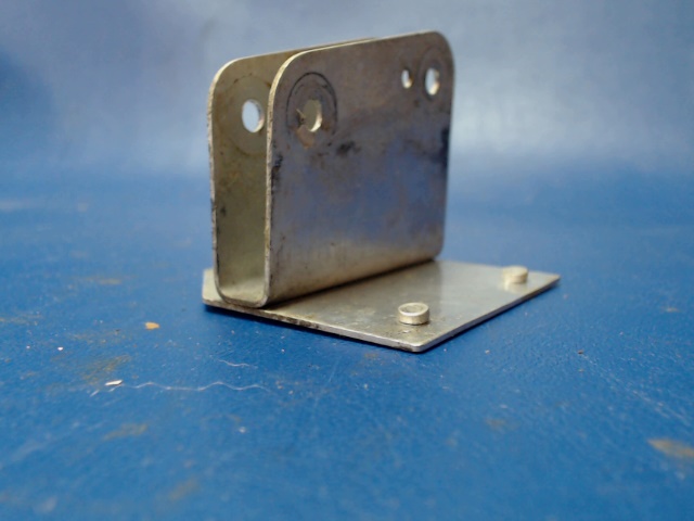 0460126-1 Cessna - BRACKET ASSEMBLY-TRIM CONTROL